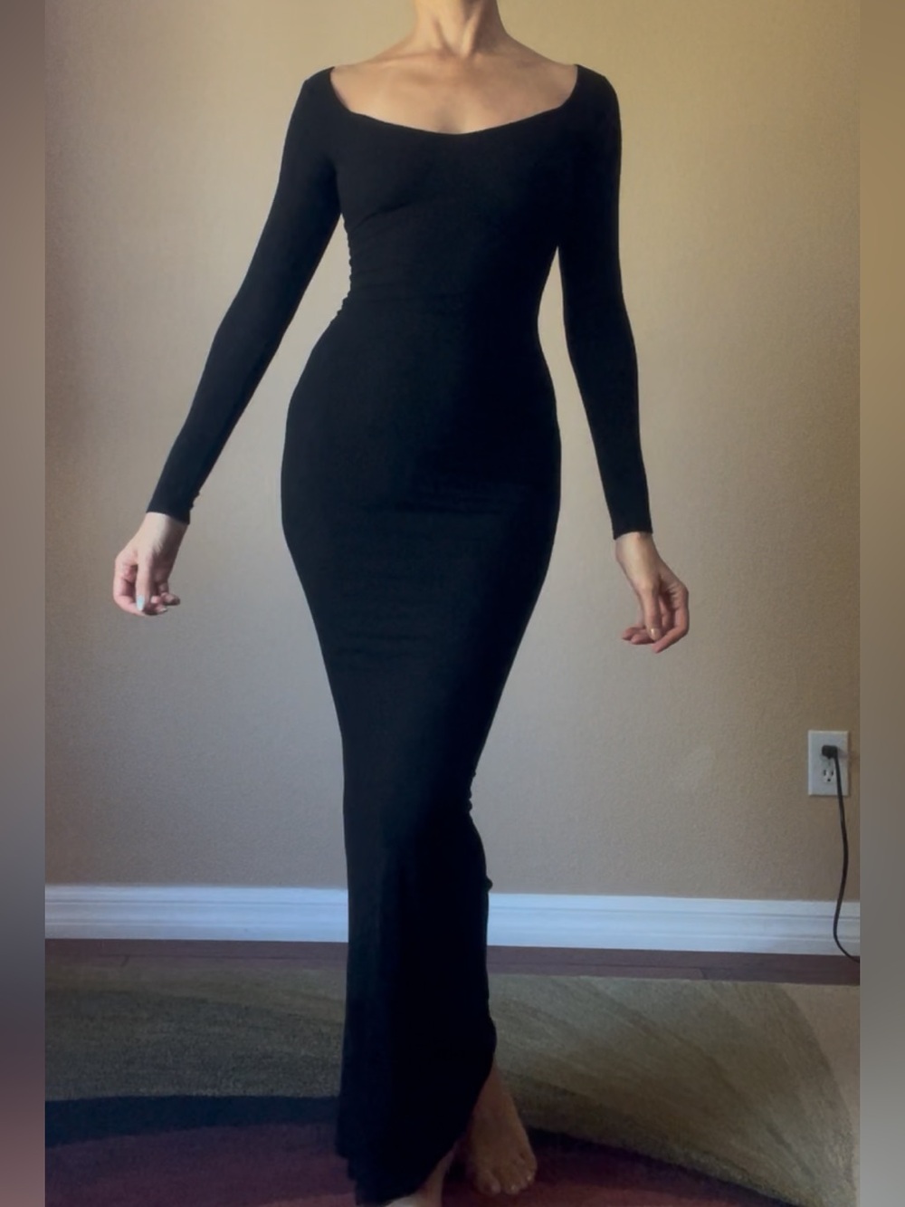 Reoria Black Long Sleeve soft ribbed long sleeve Bodycon Mermaid Maxi Dress XS/S